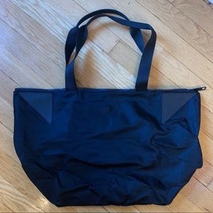 Lululemon black nylon tote bag